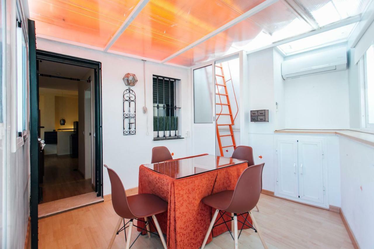 Bright Duplex W/ Terrace Apartment Seville Exterior photo